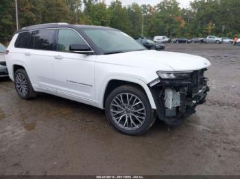  Salvage Jeep Grand Cherokee