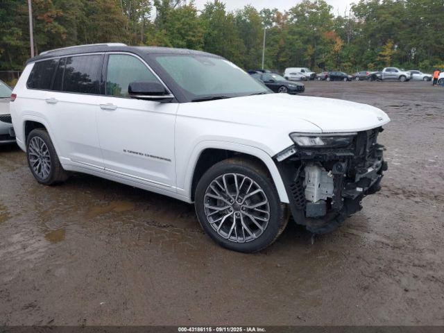 Salvage Jeep Grand Cherokee