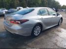 Toyota Camry Le Image 2