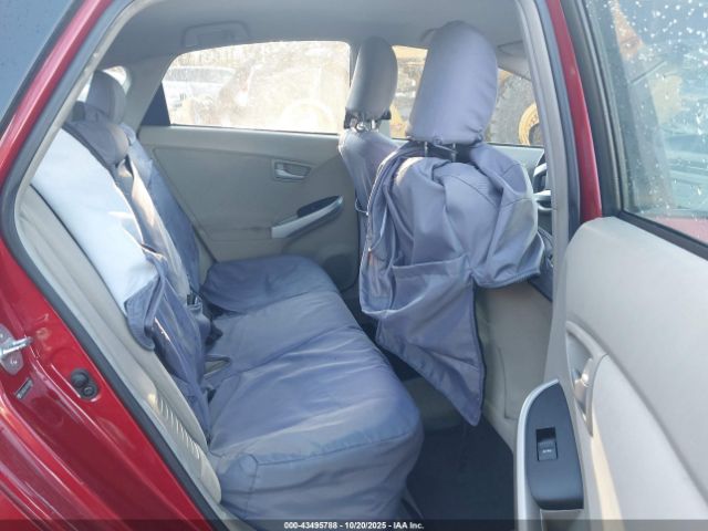 Toyota Prius Two Image 8