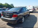 Toyota Camry Se Image 10