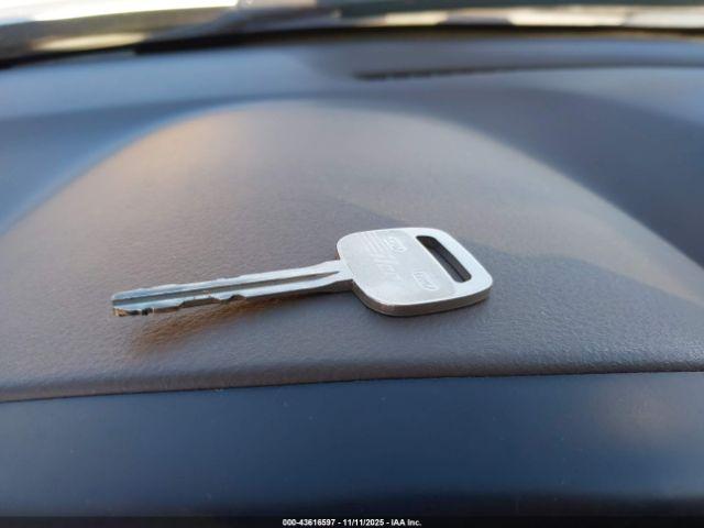 Toyota RAV4 Image 11