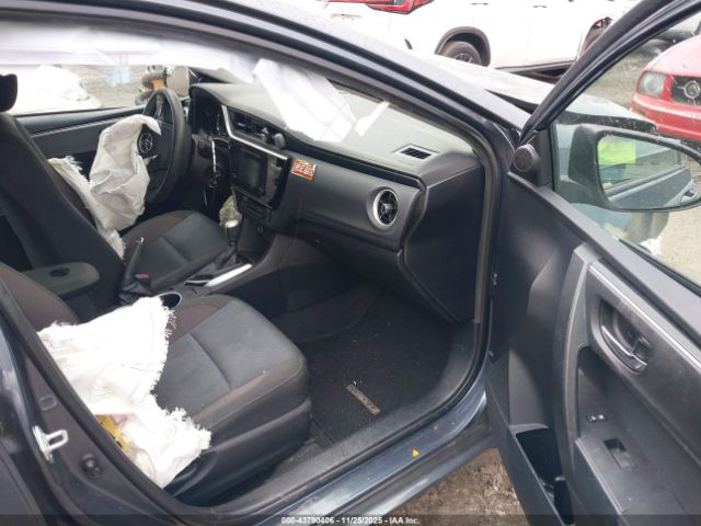 Toyota Corolla Le Image 8