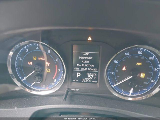 Toyota Corolla Le Image 11