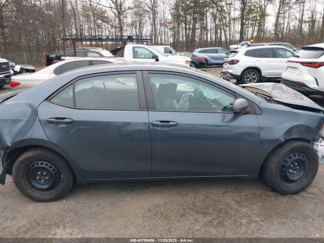 Toyota Corolla Le Image 13