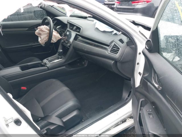 Honda Civic Sport Image 14