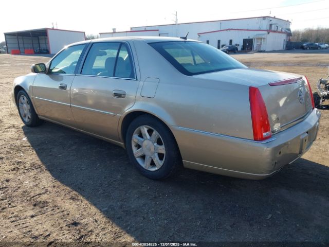 Cadillac DTS Standard Image 4