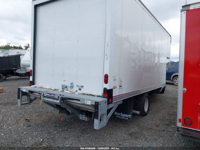 Ford E-450 Image 9