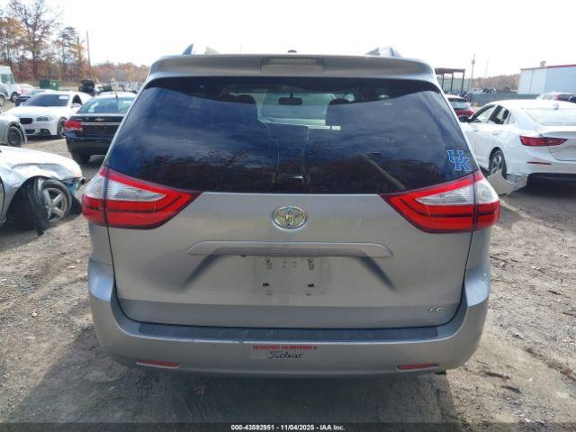 Toyota Sienna Le 8 Passenger Image 11