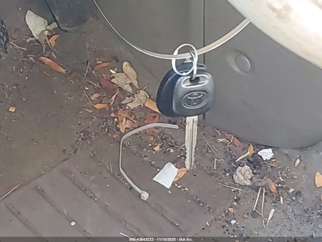 Toyota Sienna Xle Image 6