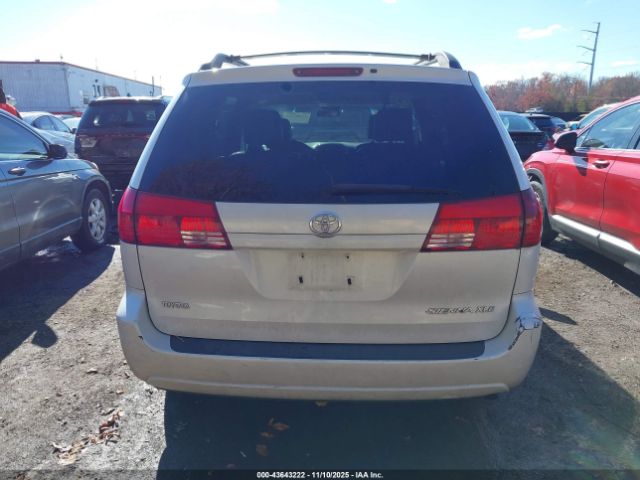 Toyota Sienna Xle Image 7