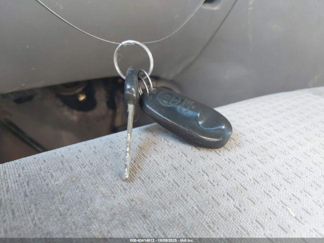 Toyota Sienna Ce Image 6