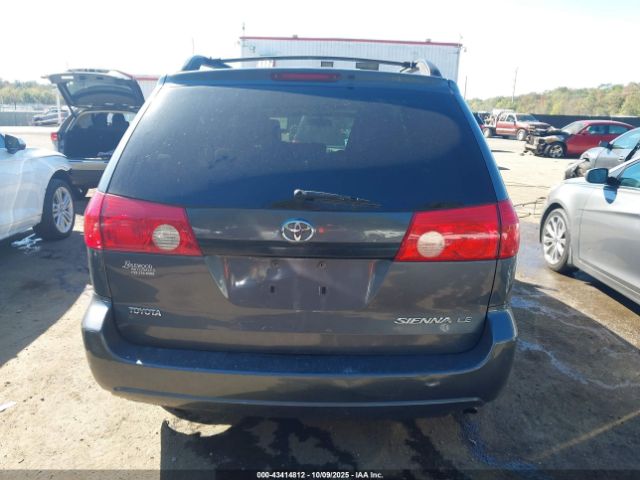 Toyota Sienna Ce Image 13