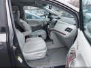 Toyota Sienna Xle V6 8 Passenger Image 7