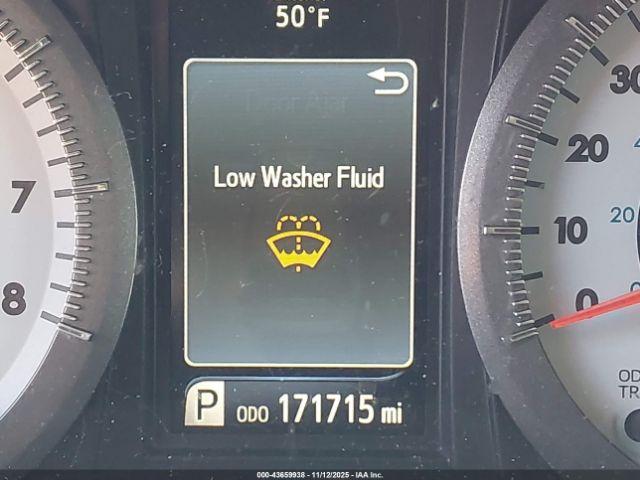 Toyota Sienna Se 8 Passenger Image 7