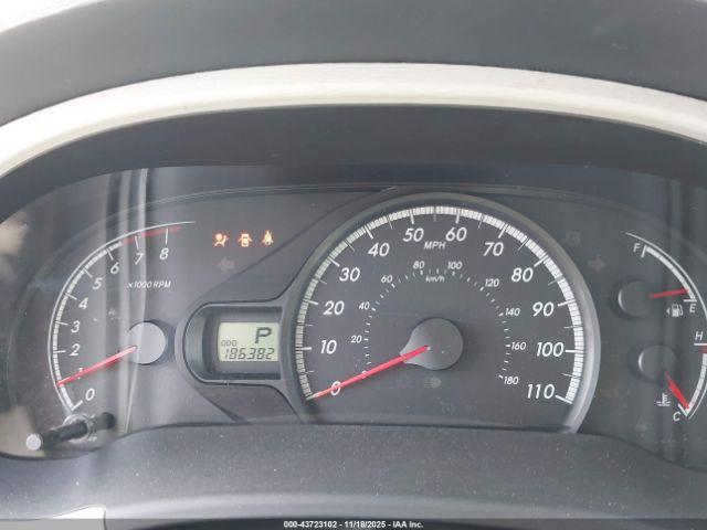 Toyota Sienna Le V6 8 Passenger Image 6