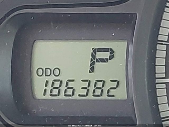 Toyota Sienna Le V6 8 Passenger Image 15