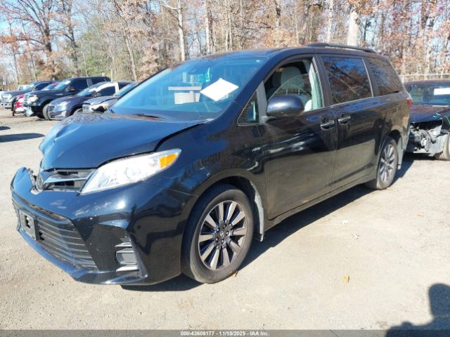 Toyota Sienna Le 7 Passenger Image 2