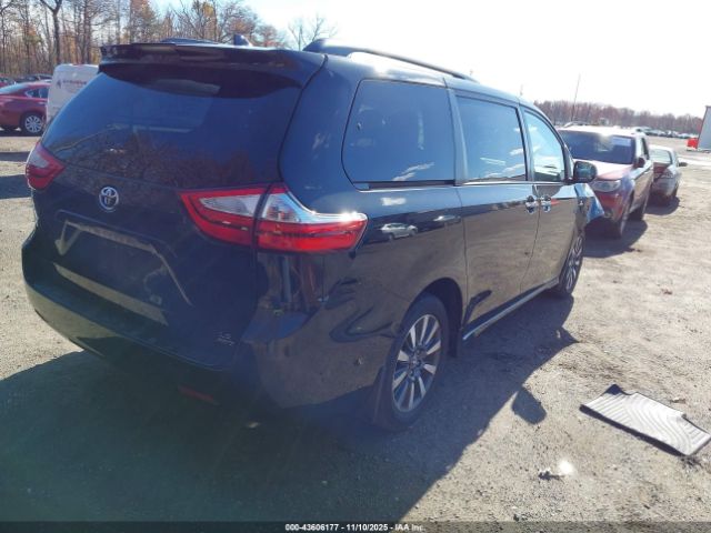 Toyota Sienna Le 7 Passenger Image 4