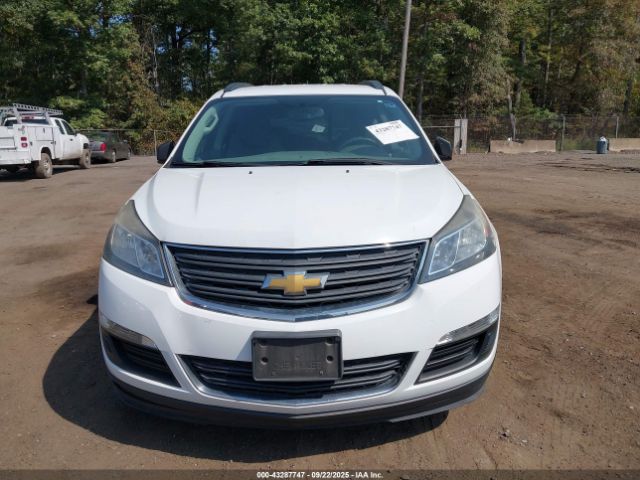 Chevrolet Traverse Ls Image 8