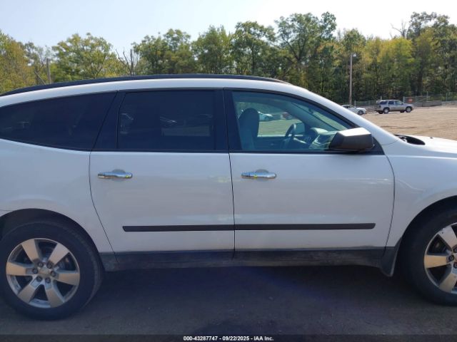 Chevrolet Traverse Ls Image 14