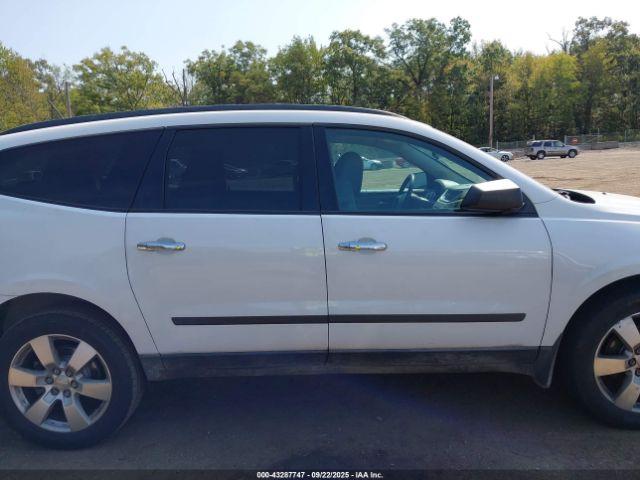Chevrolet Traverse Ls Image 14