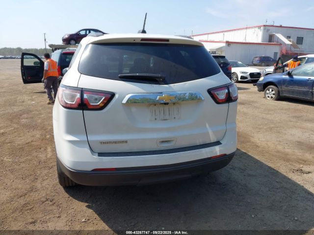 Chevrolet Traverse Ls Image 11