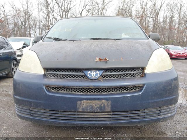 Toyota Sienna Le Image 7