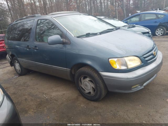 Toyota Sienna Xle Image 1
