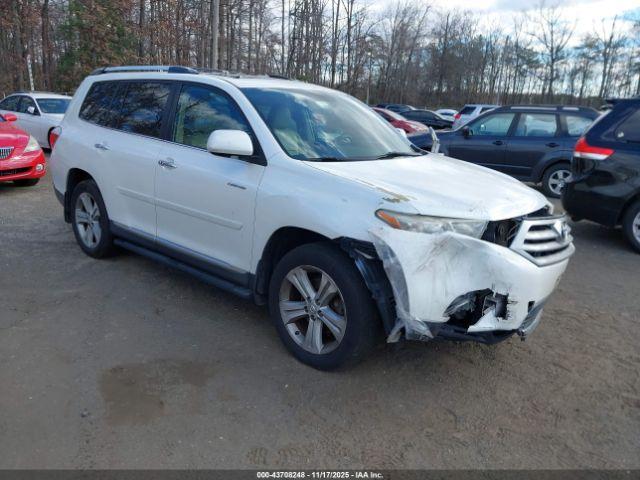  Salvage Toyota Highlander