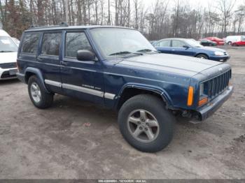  Salvage Jeep Cherokee