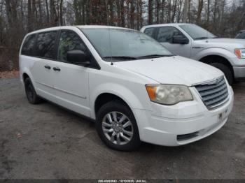  Salvage Chrysler Town & Country