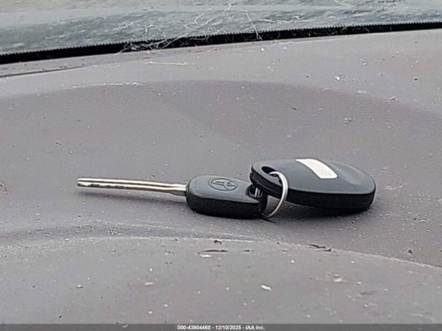 Toyota Sienna Le Image 10