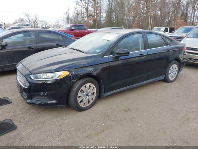 Ford Fusion S Image 3