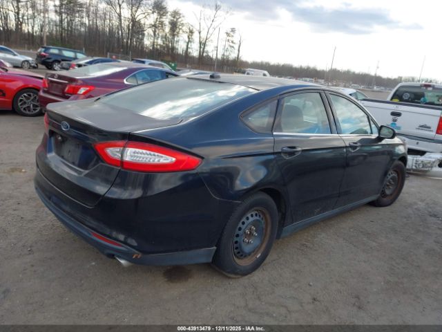 Ford Fusion S Image 5