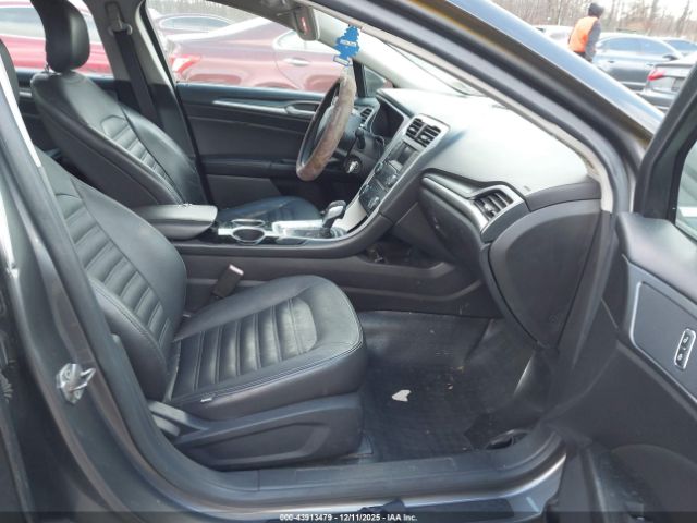 Ford Fusion S Image 6