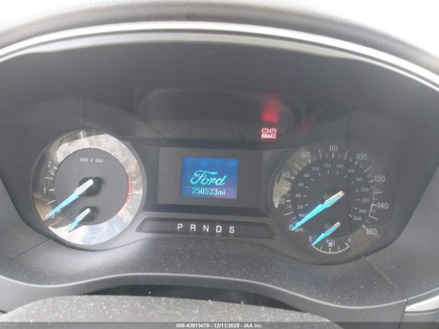 Ford Fusion S Image 11