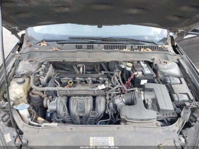 Ford Fusion S Image 8