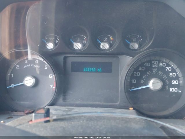 Ford F-250 Xl Image 5