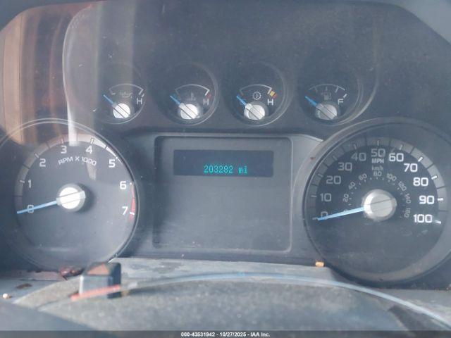 Ford F-250 Xl Image 5