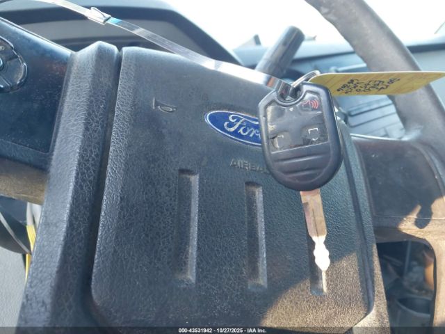 Ford F-250 Xl Image 9