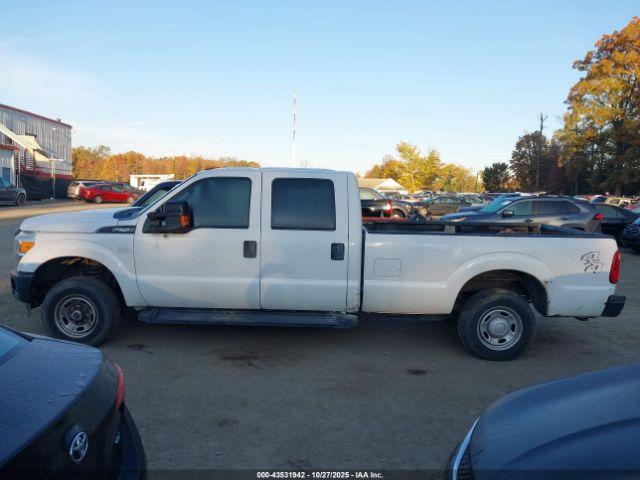 Ford F-250 Xl Image 12