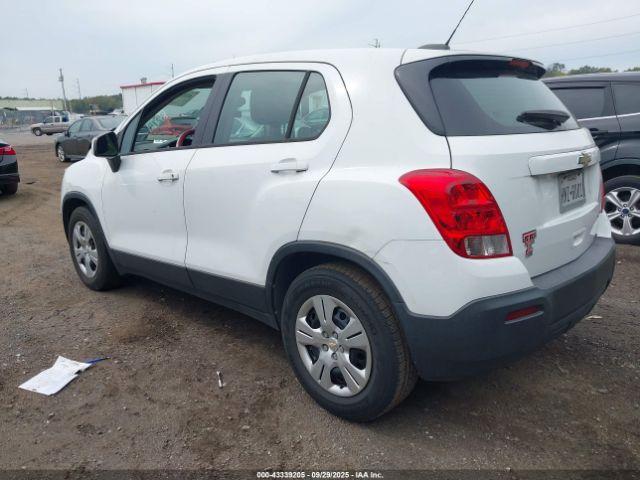 Chevrolet Trax 1ls Image 3