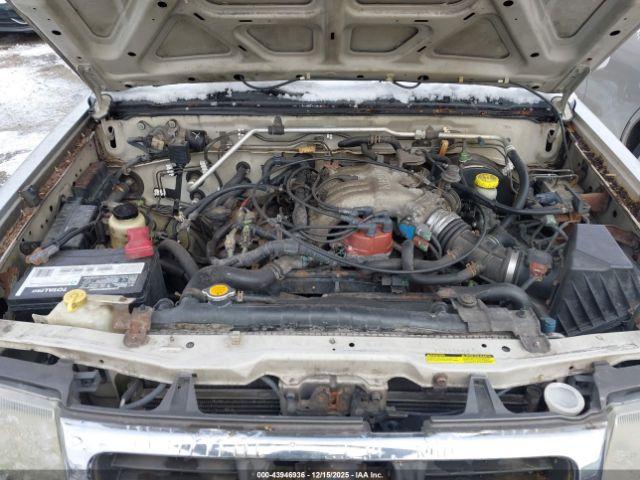 Nissan Frontier Image 3