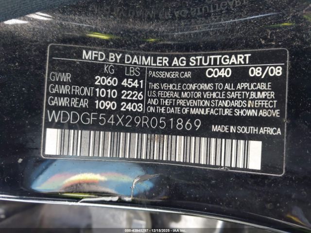 Mercedes-Benz C-Class Image 12