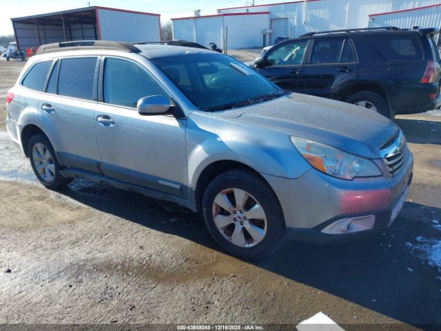 Subaru Outback 2.5i Limited Image 1