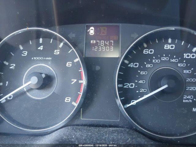 Subaru Outback 2.5i Limited Image 5