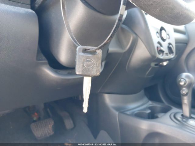 Nissan Versa 1.6 S Image 11