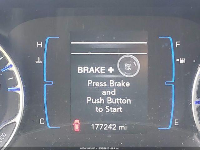 Chrysler Pacifica Touring Image 14