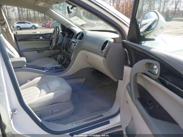 Buick Enclave Leather Image 9
